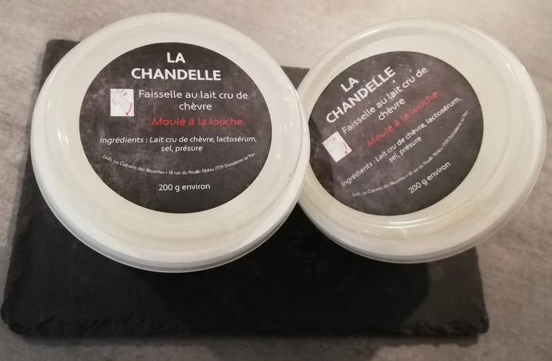 UNE CHANDELLE